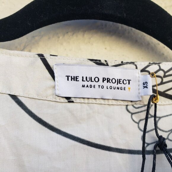 The Lulo Project Effortless Swan Print Tunic Maxi Dress - Picture 8 of 9